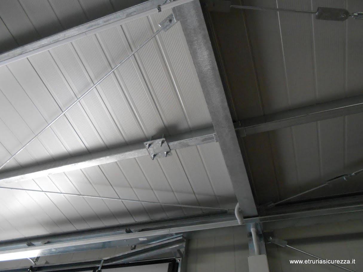 Galleria fotografica CONTROPIASTRA C240 240X240 ZINC.